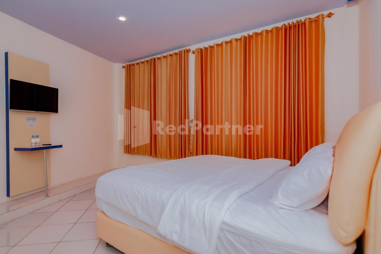 Ungu Kangen Hotel Bogor Mitra Reddoorz Kültér fotó